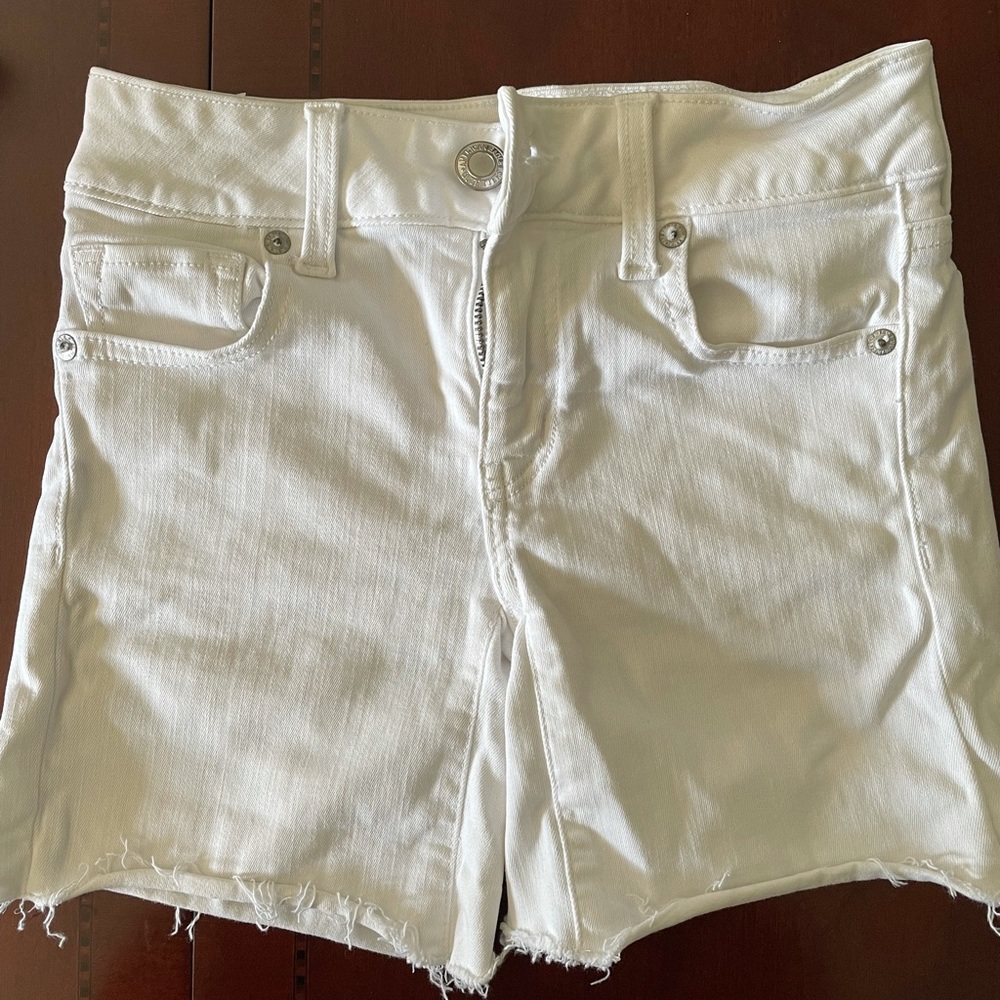 American eagle white cut off Jean shorts size 00.